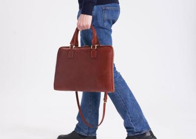 RUDAS vyrisks kompiuteriu keprsys rankine destytojui verslininkui studentui mokesleiviui mokytojui ofiso darbuotojams