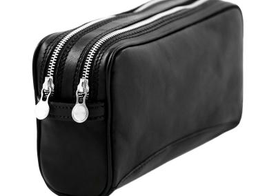 juoda kosmetine is odos prabangi personalizuota