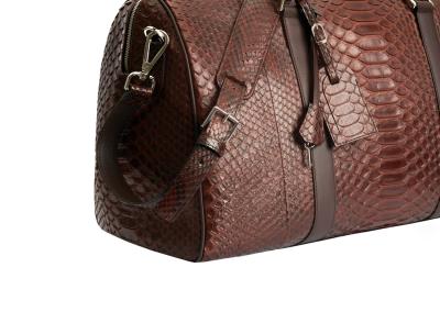 pitono odos naturi oda  tase kepsys komandiruotems atostogoms